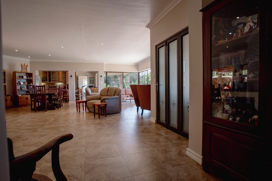 3 Bedroom Property for Sale in Wilderness Heights Western Cape